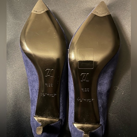 Louis Vuitton Blue Velvet Heels - Picture 4 of 4